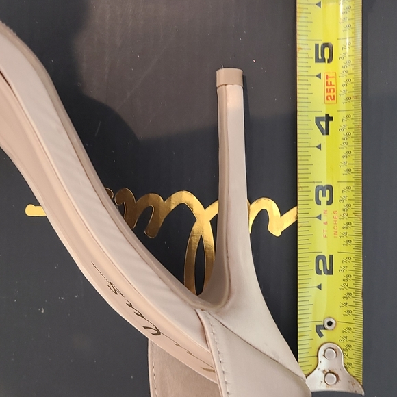 NWB Lulus High Heel Shoes - Picture 5 of 6